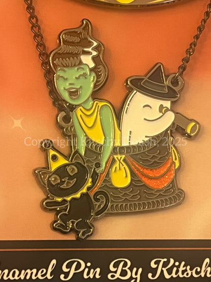 Large hot air balloon Halloween enamel pin